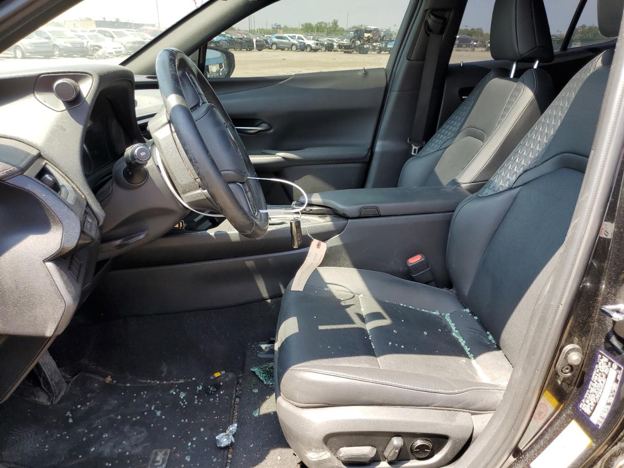 JTHY3JBHXK2004856 2019 Lexus Ux 200