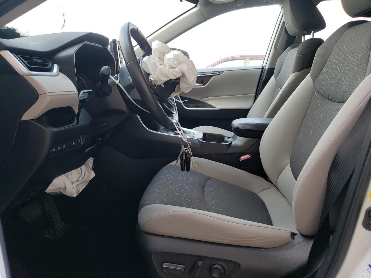 2T3RWRFV9LW055964 2020 Toyota Rav4 Xle