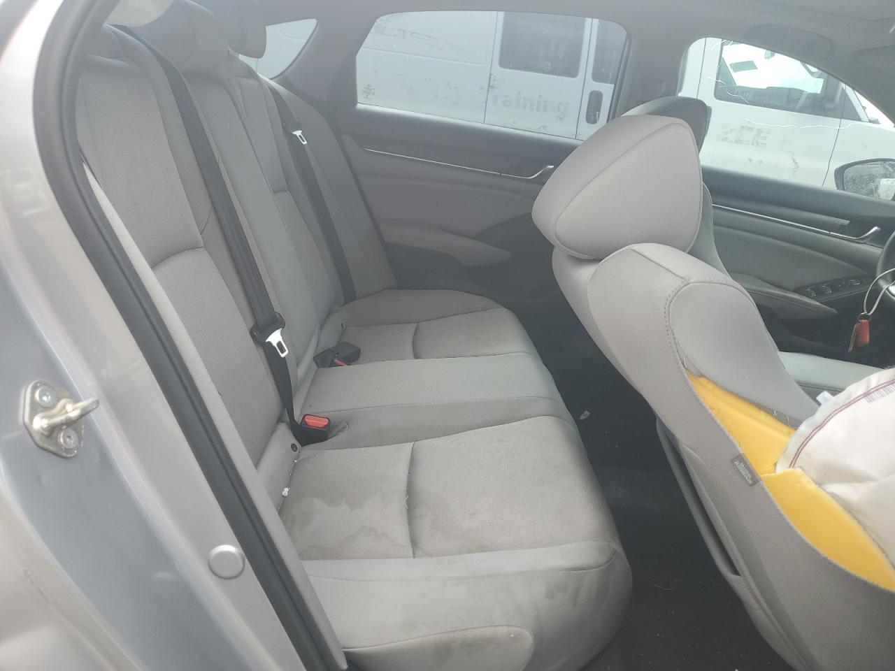 1HGCV1F40JA111868 HONDA ACCORD 2018