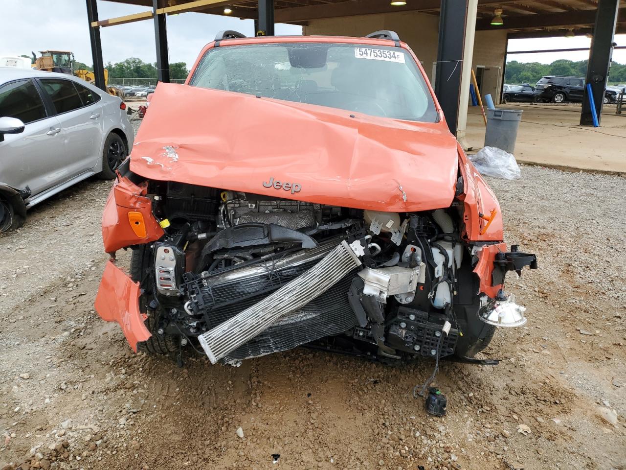 2016 Jeep Renegade Latitude vin: ZACCJBBT7GPD63820