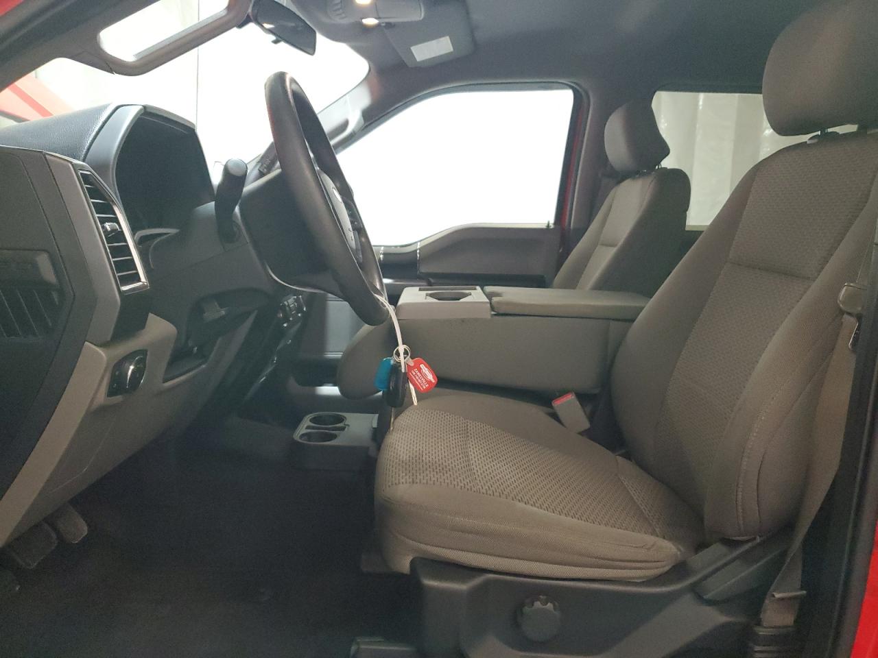 1FTEW1EF1GFA15895 2016 Ford F150 Supercrew