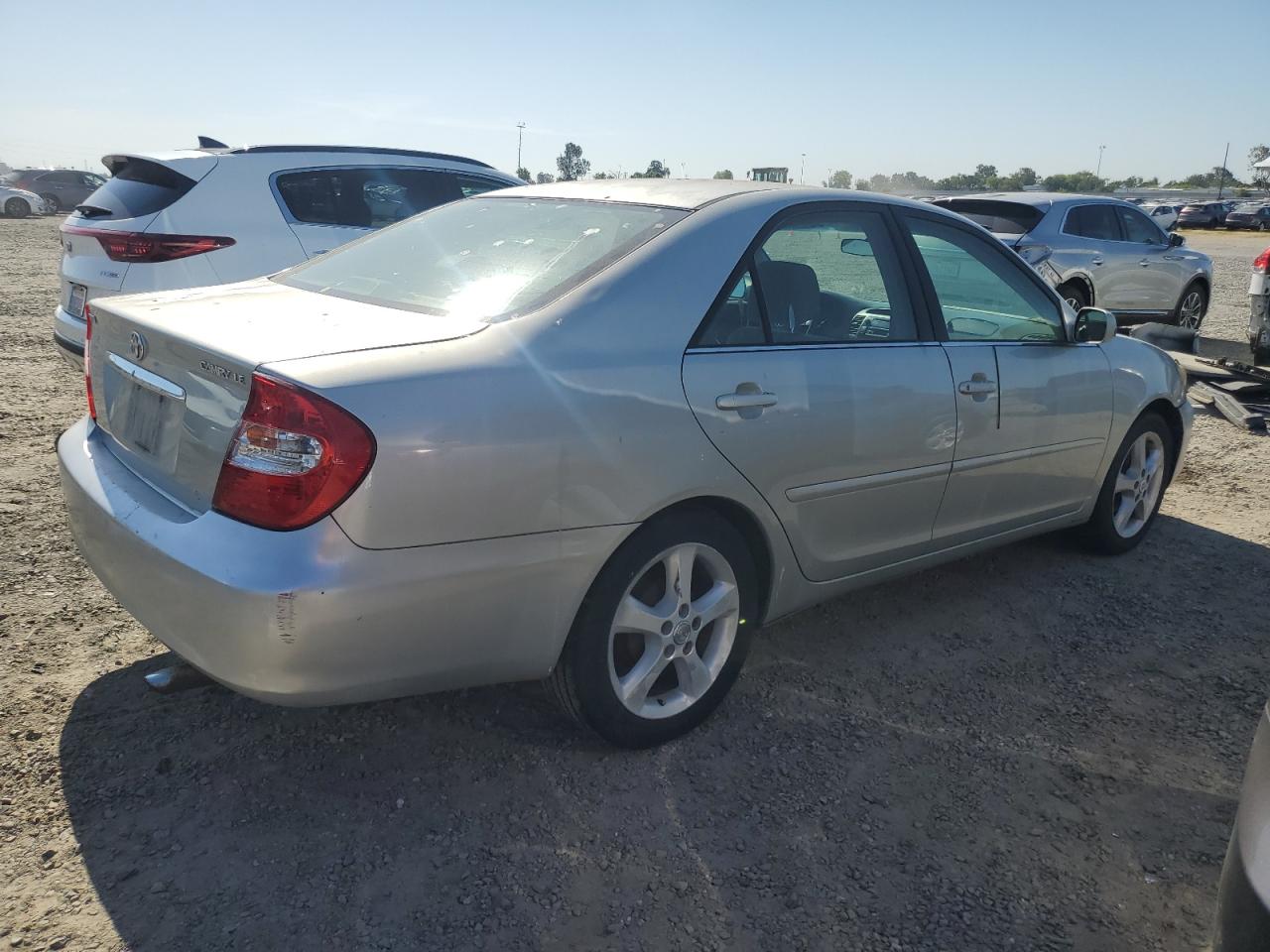 4T1BE32K44U267663 2004 Toyota Camry Le