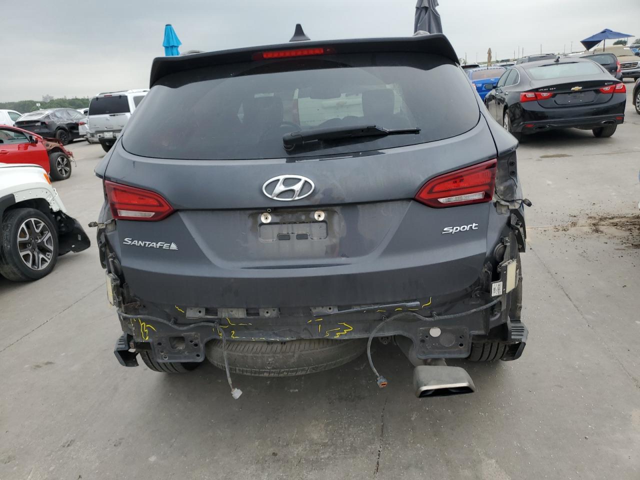 5XYZU3LB8JG504978 2018 Hyundai Santa Fe Sport