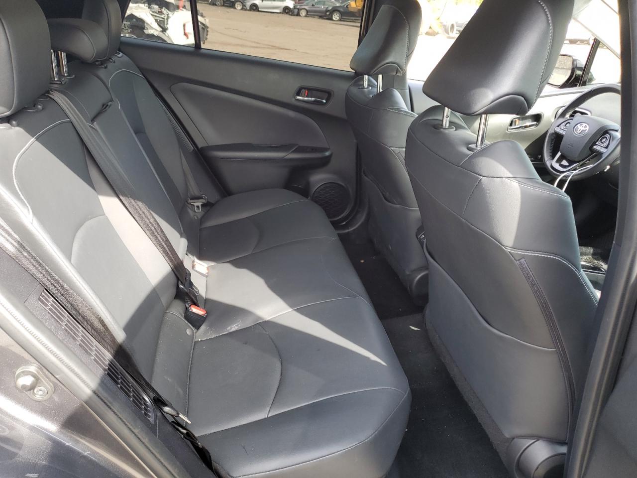 JTDKARFPXL3125881 2020 Toyota Prius Prime Le