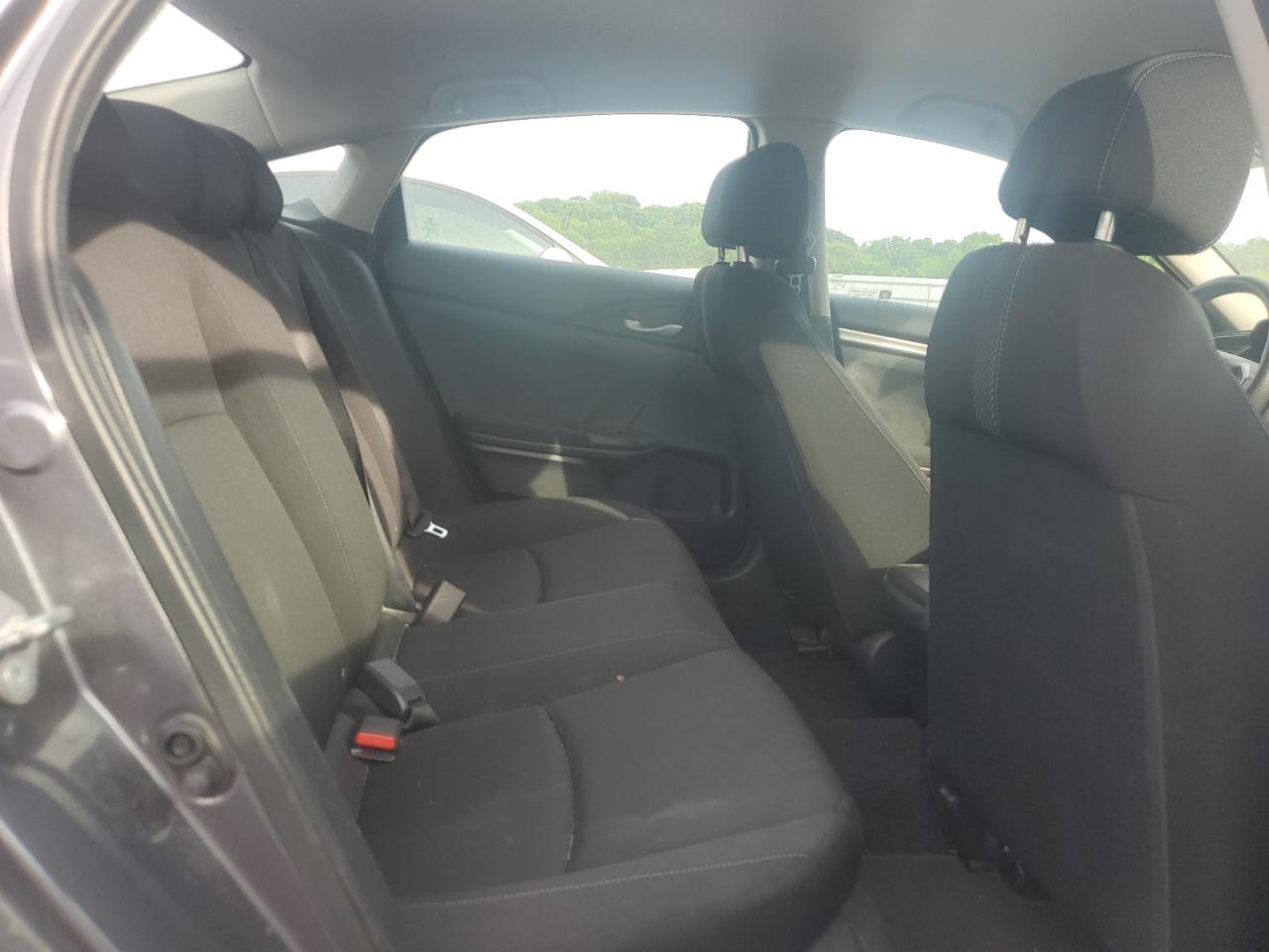 2HGFC2F56JH501831 2018 Honda Civic Lx