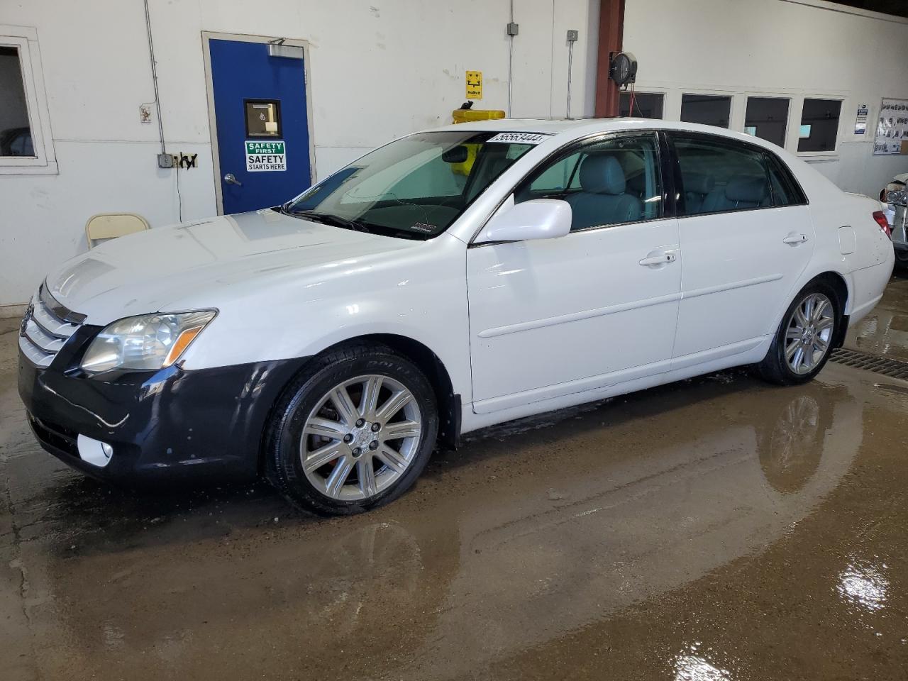 4T1BK36B15U038006 2005 Toyota Avalon Xl