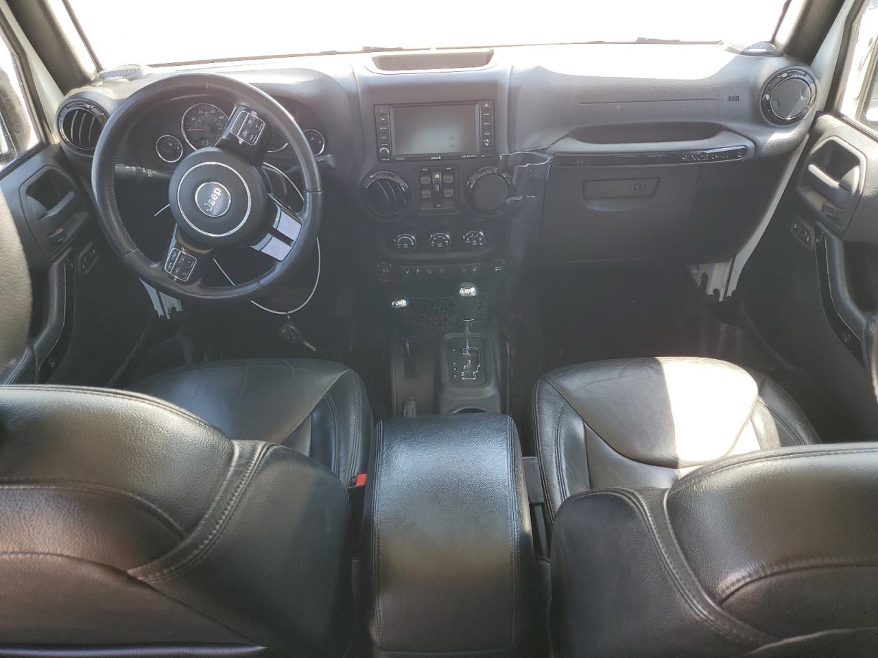 1C4BJWEG0FL688300 2015 Jeep Wrangler Unlimited Sahara