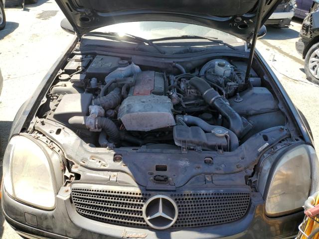 2000 Mercedes-Benz Slk 230 Kompressor VIN: WDBKK47F9YF164388 Lot: 55352964