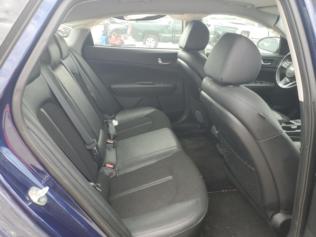 5XXGT4L39KG353762 2019 Kia Optima Lx