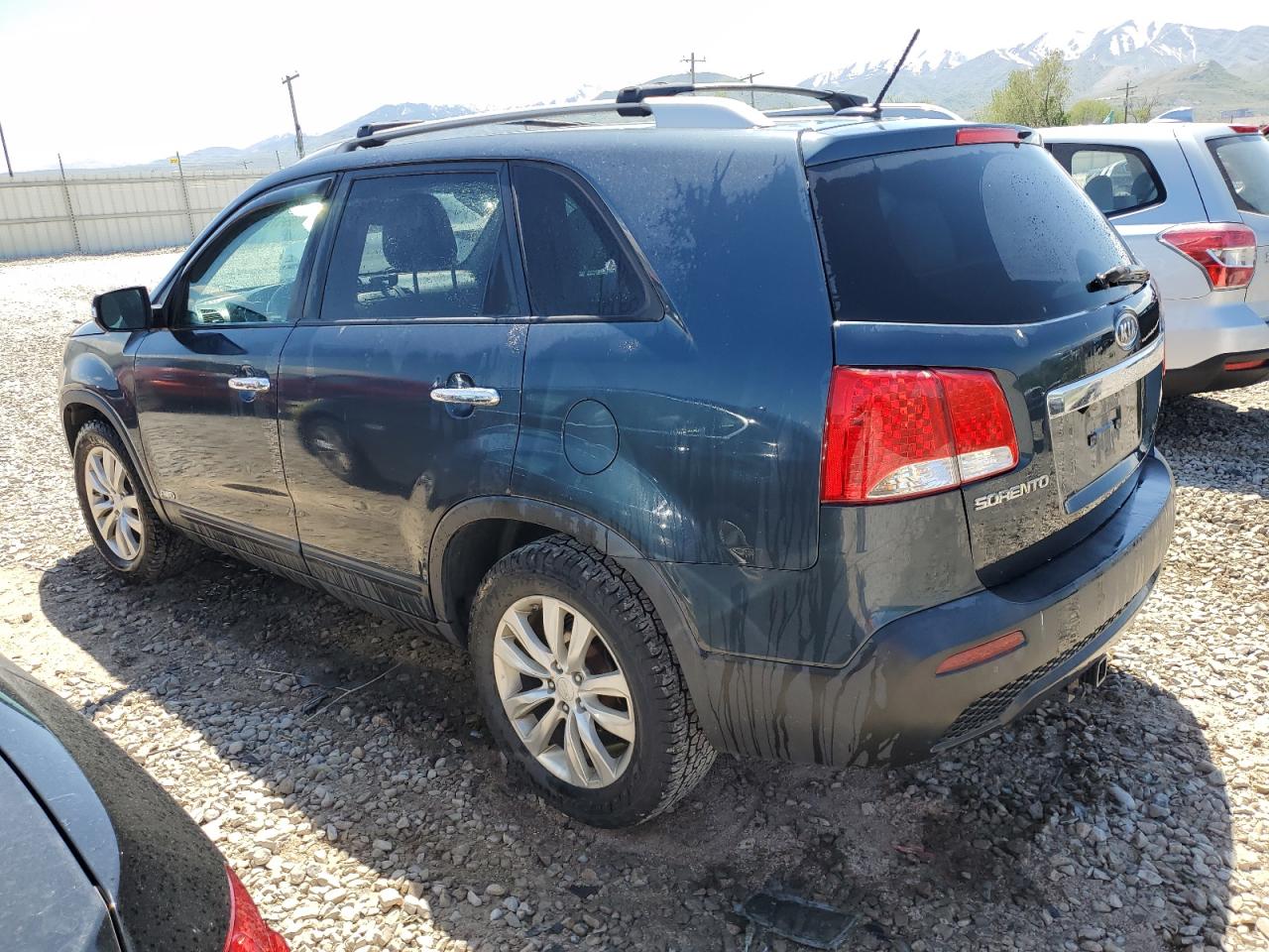 5XYKTDA2XBG062557 2011 Kia Sorento Base