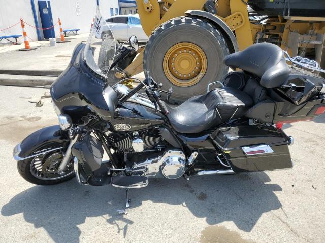 2010 HARLEY-DAVIDSON FLHTCU 1HD1FC411AB658969