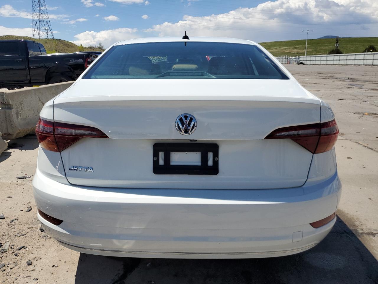 2019 Volkswagen Jetta S vin: 3VWC57BU6KM255868