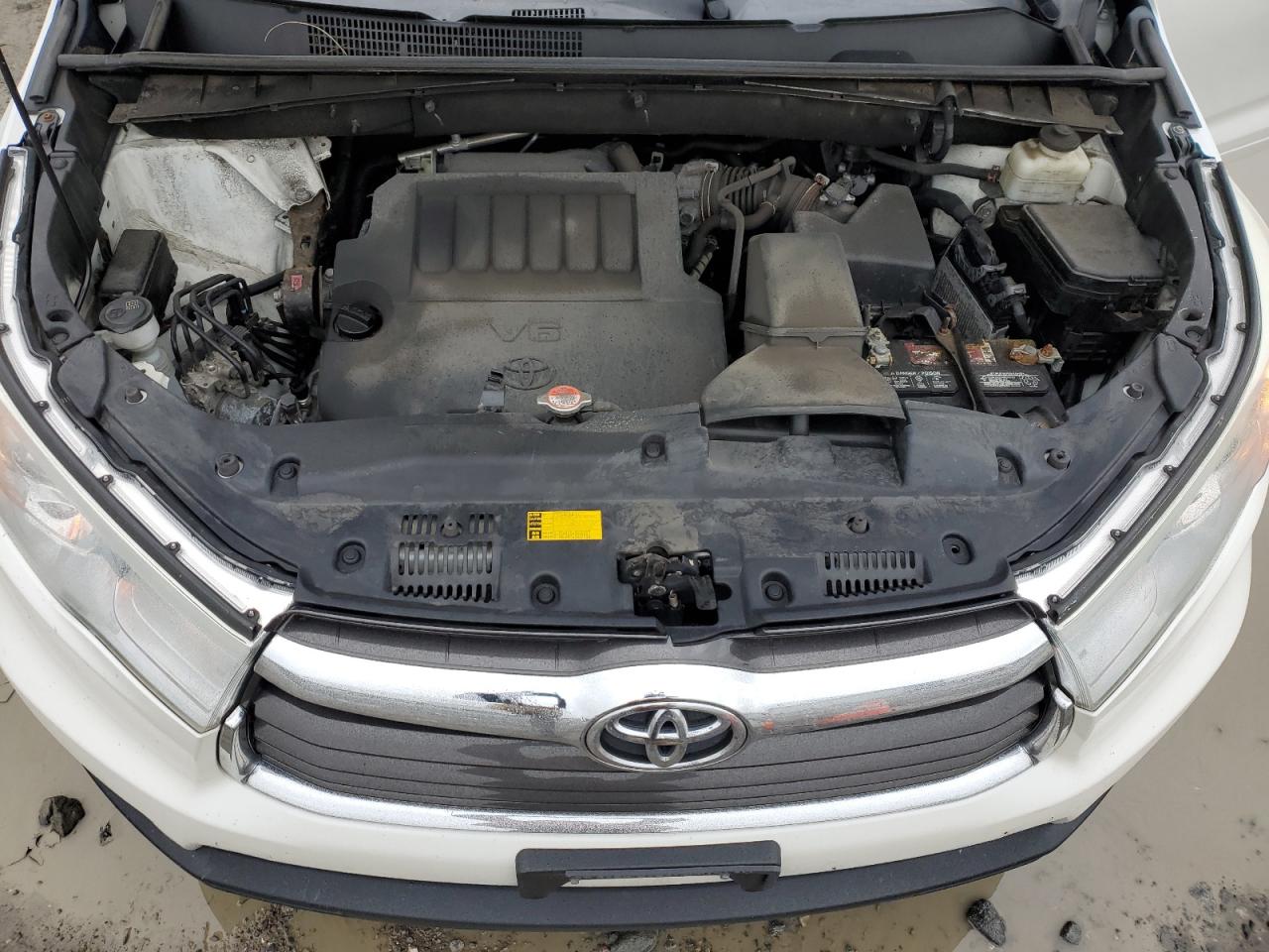 5TDJKRFH6GS255808 2016 Toyota Highlander Xle