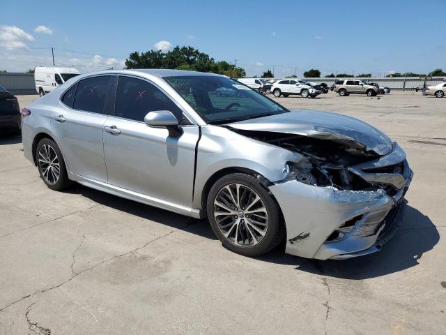 2018 Toyota Camry L VIN: 4T1B11HK2JU581654 Lot: 55495894