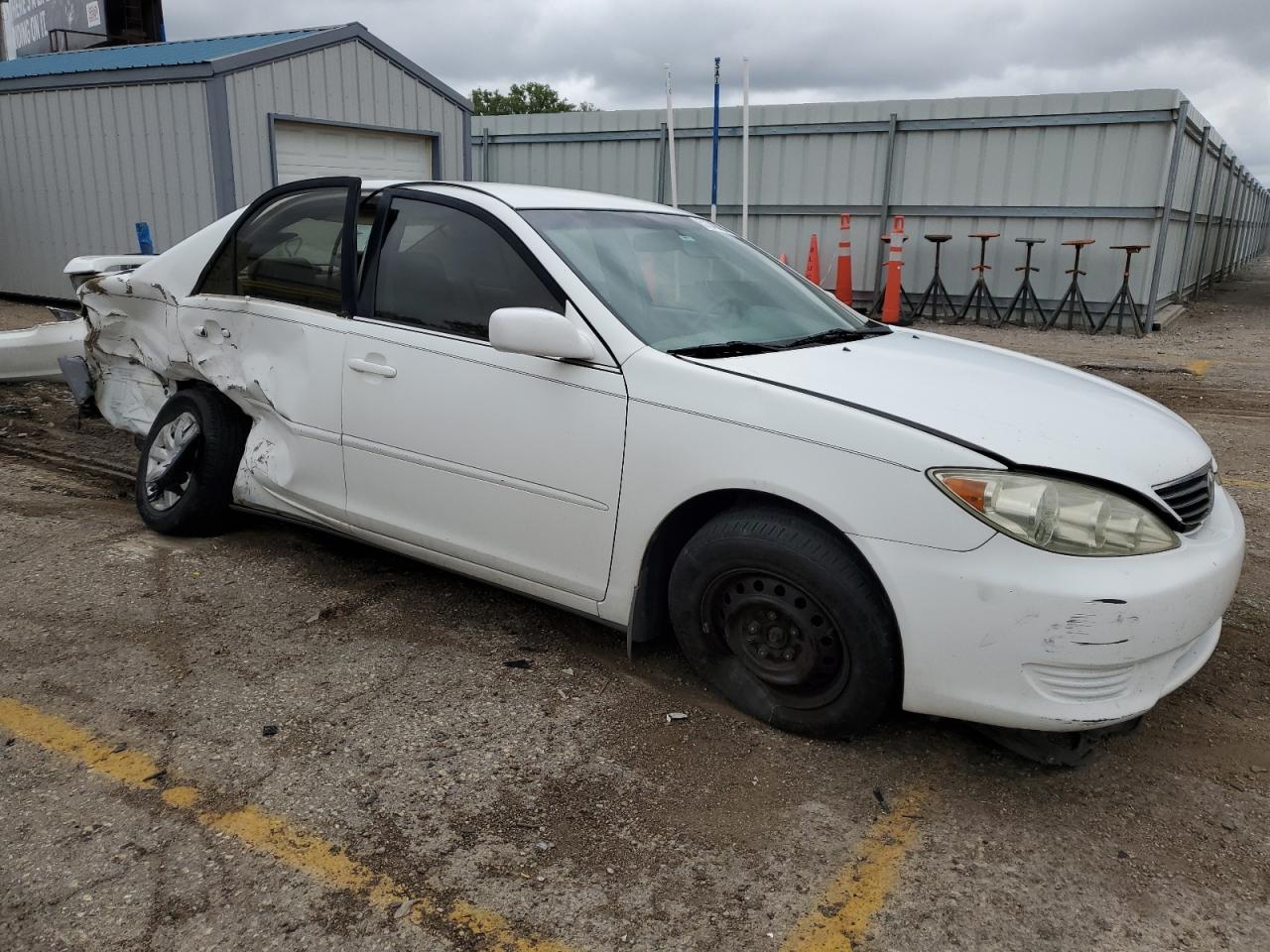 4T1BE32K65U629946 2005 Toyota Camry Le