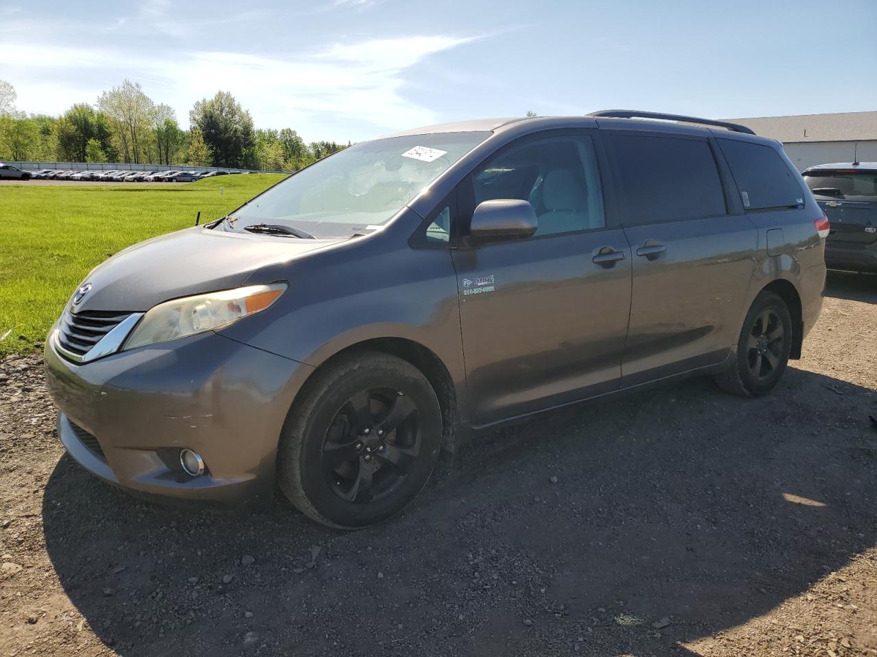 5TDJK3DCXBS009664 2011 Toyota Sienna Le