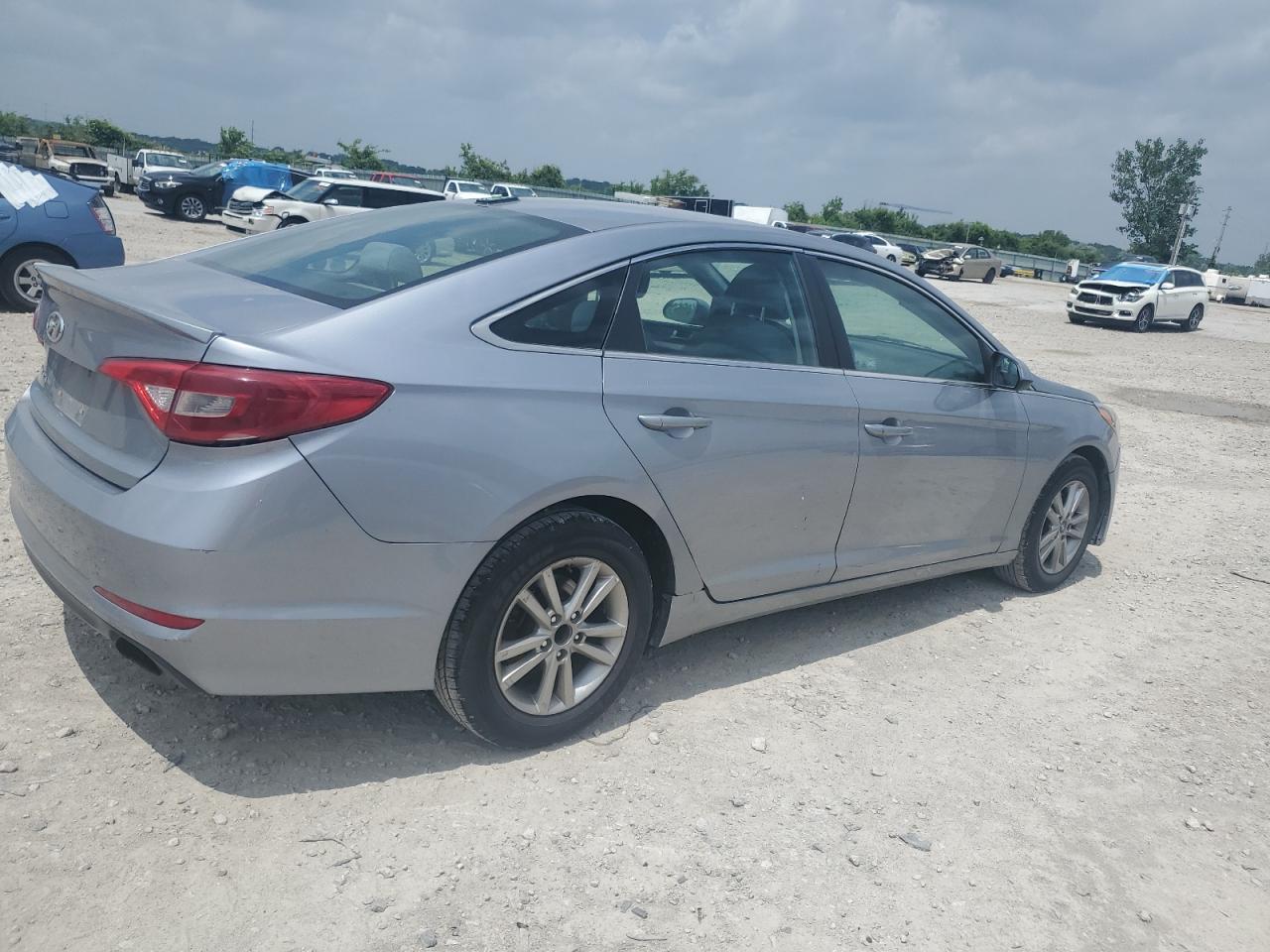 5NPE24AF5HH579818 2017 Hyundai Sonata Se