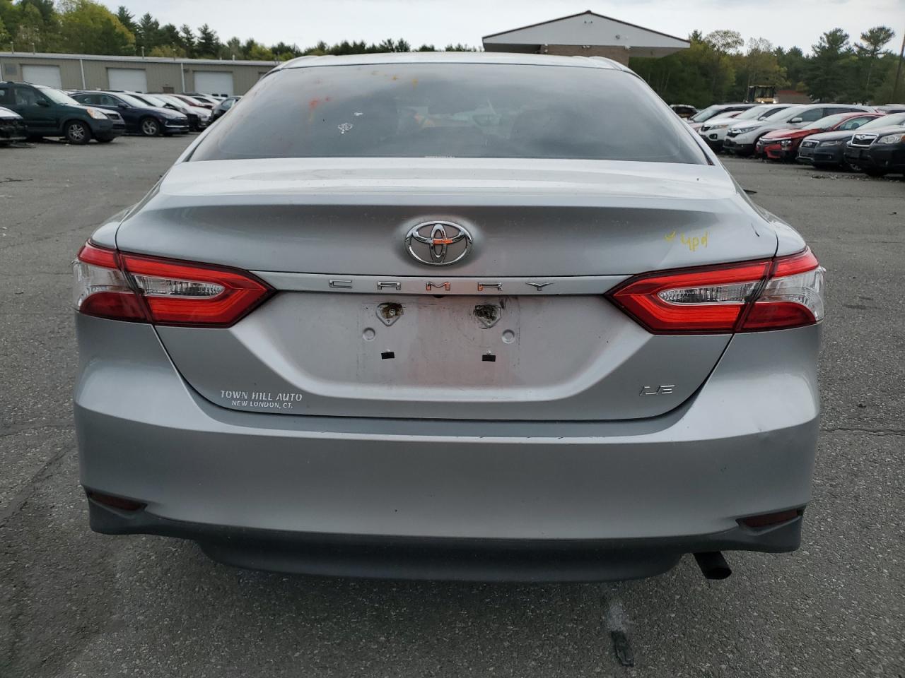 4T1B11HK8JU602247 2018 Toyota Camry L