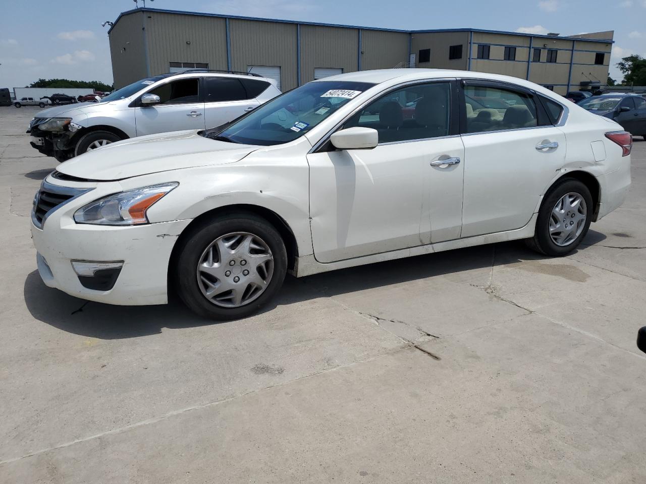  Salvage Nissan Altima