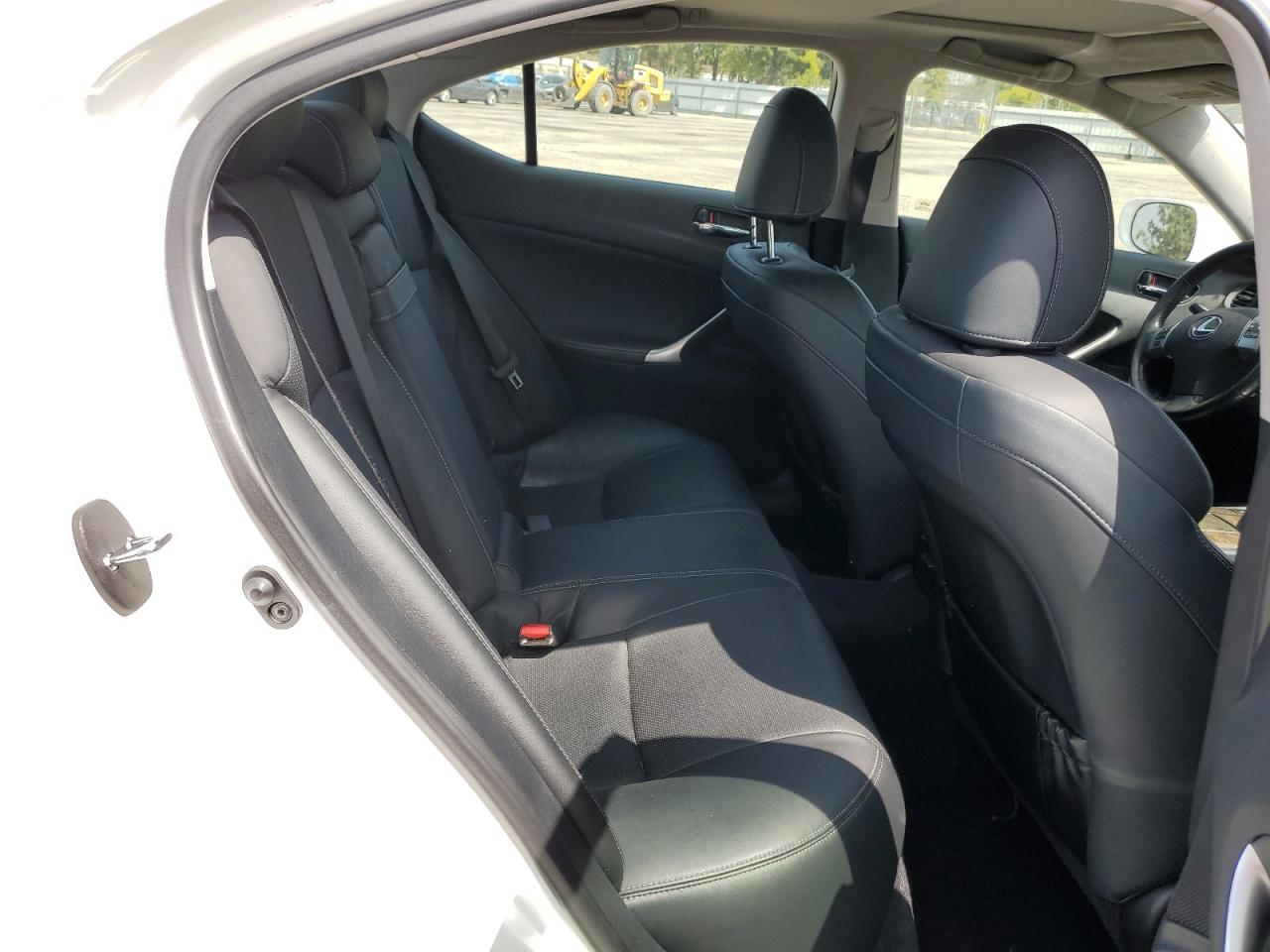 JTHBF5C23B5153476 2011 Lexus Is 250