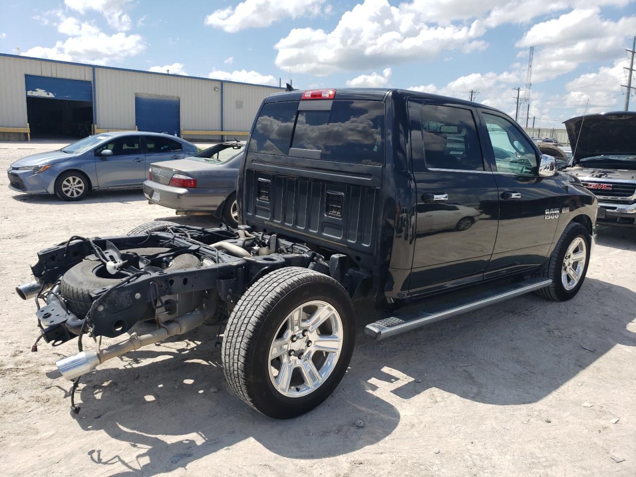 1C6RR6LT2JS239942 2018 Ram 1500 Slt