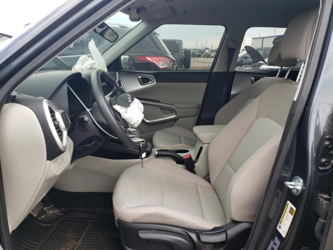 KNDJ23AU1N7832771 2022 Kia Soul Lx