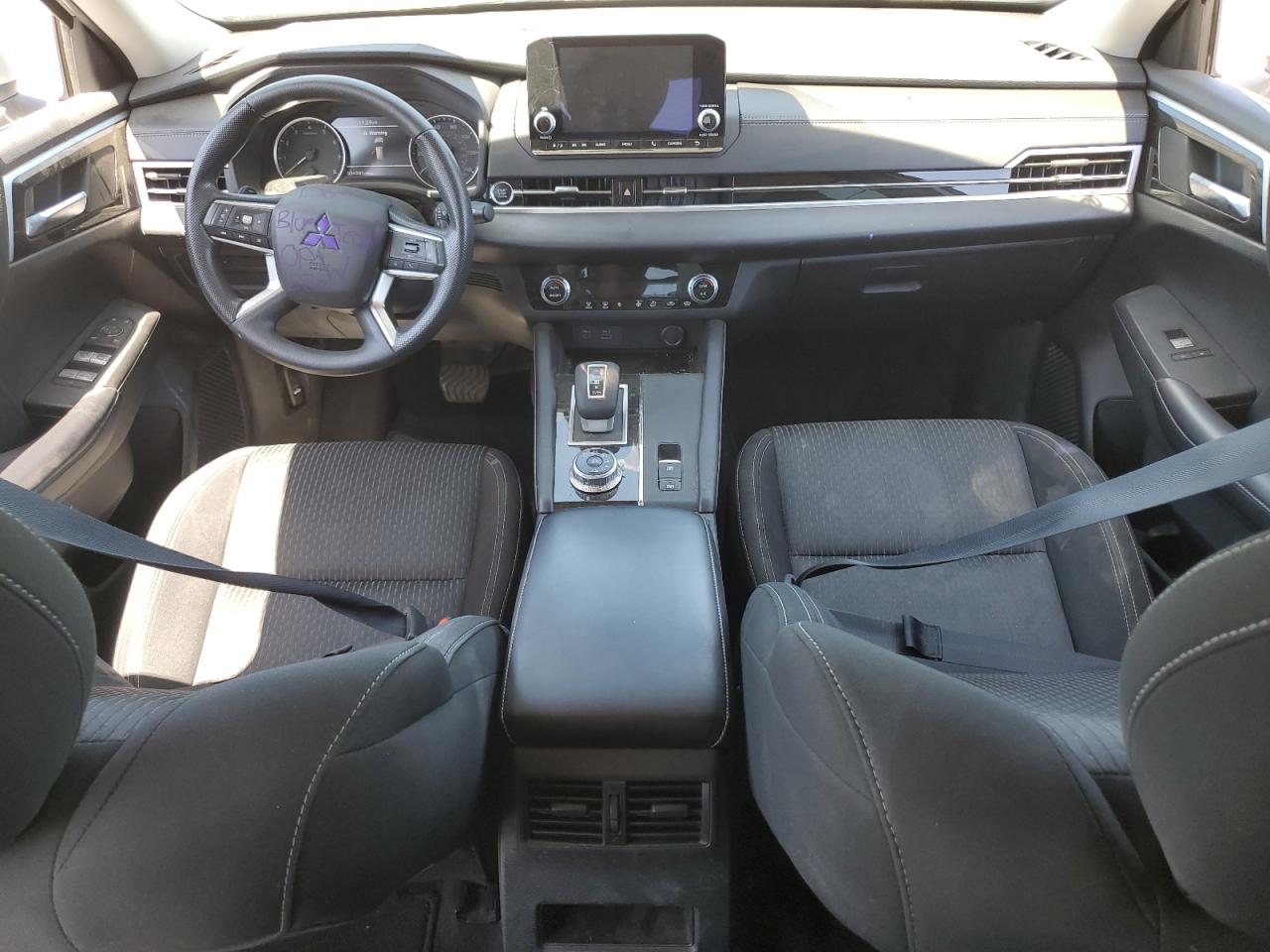 JA4J4TA89NZ015575 2022 Mitsubishi Outlander Es