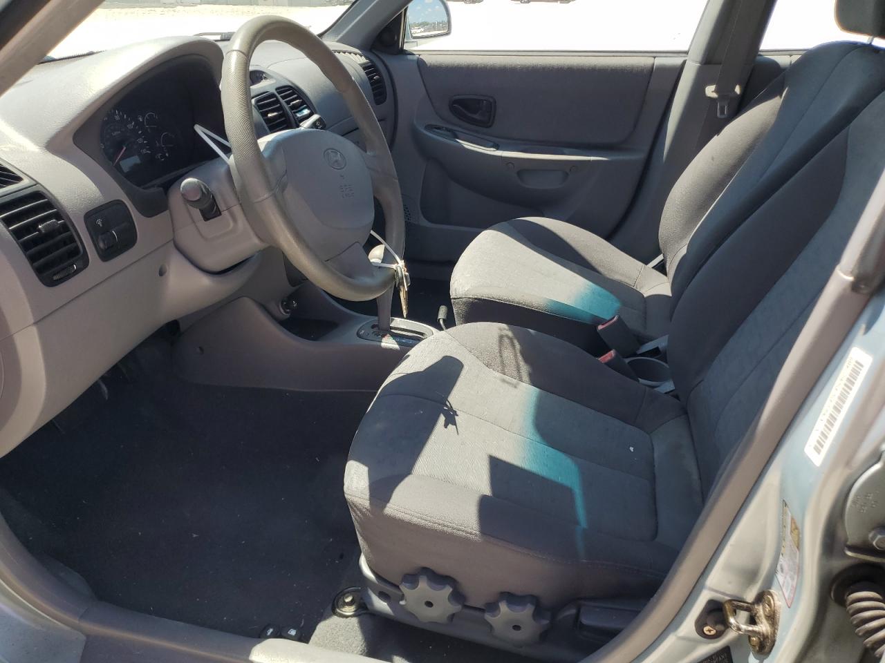 KMHCG45C45U627489 2005 Hyundai Accent Gl