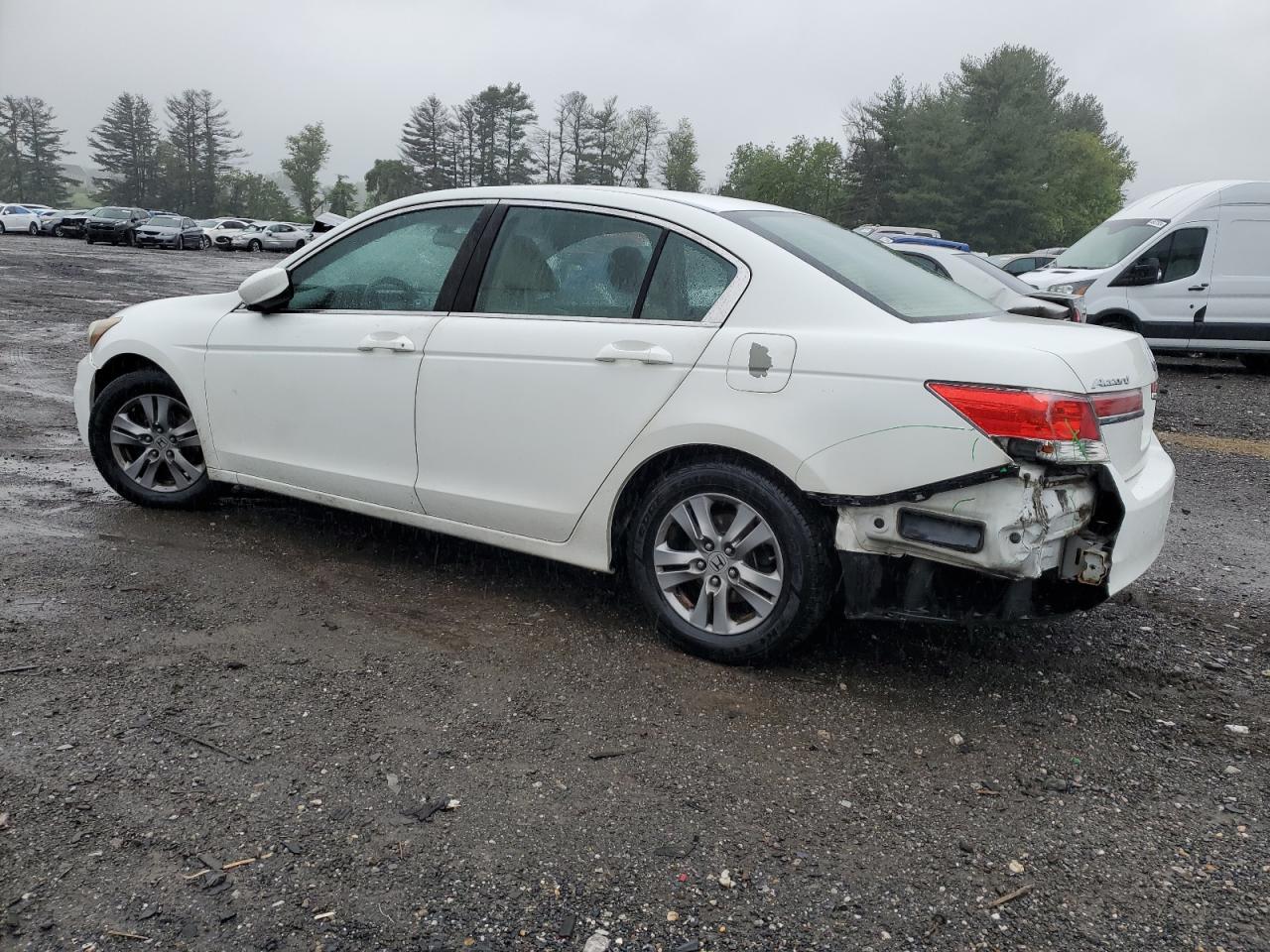 1HGCP2F60BA132335 2011 Honda Accord Se