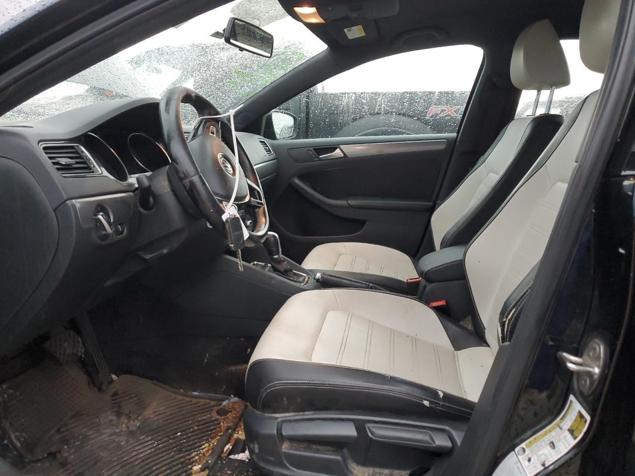 3VWD17AJ4HM302556 2017 Volkswagen Jetta Sport