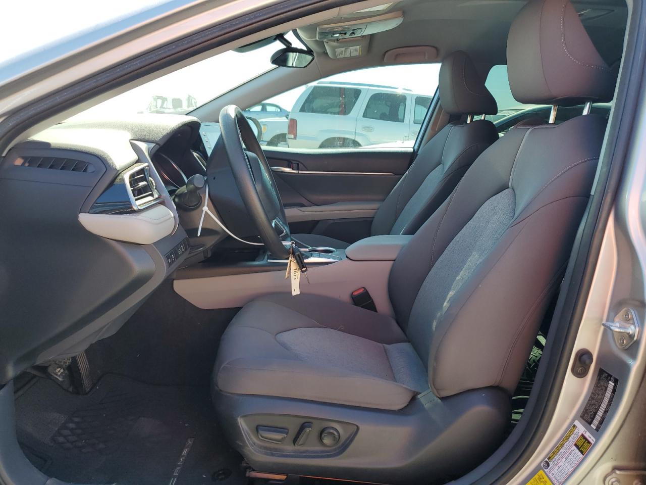 4T1C11AK4NU060021 2022 Toyota Camry Le