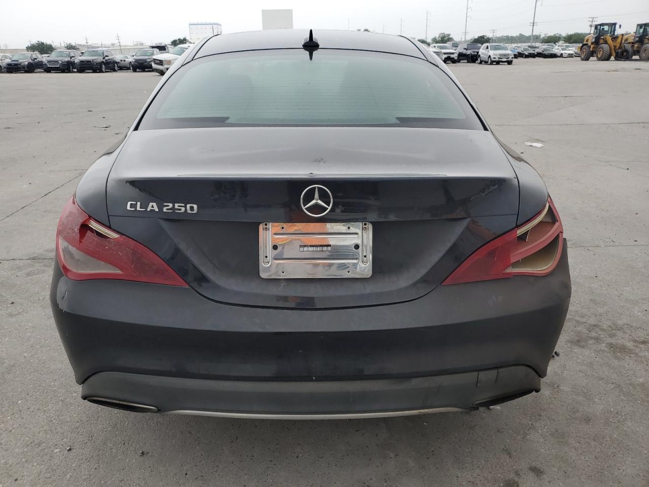 WDDSJ4EB2JN503949 2018 Mercedes-Benz Cla 250