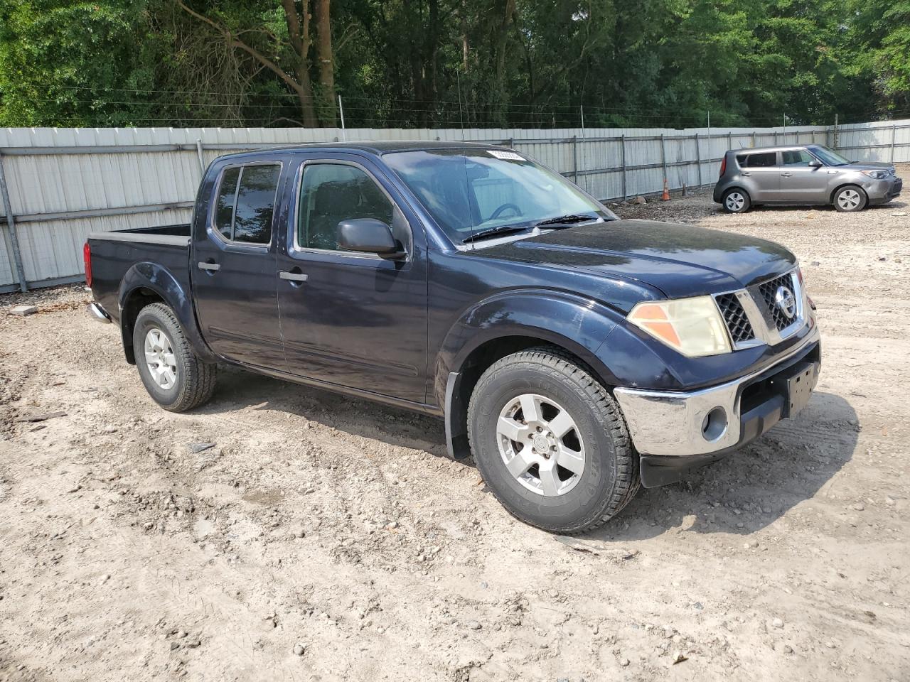 1N6AD07U25C405247 2005 Nissan Frontier Crew Cab Le