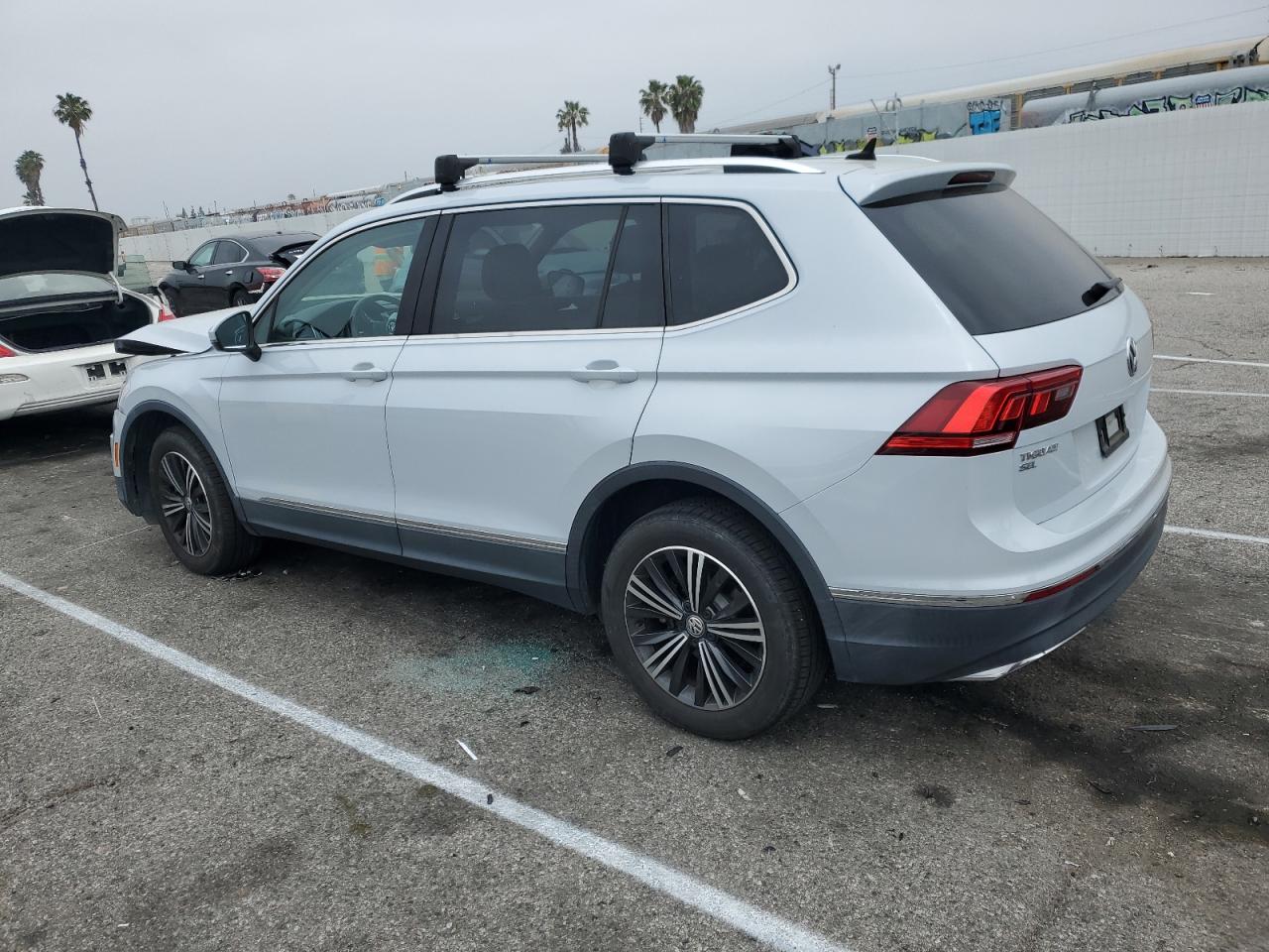 2018 Volkswagen Tiguan Se vin: 3VV2B7AX0JM192415