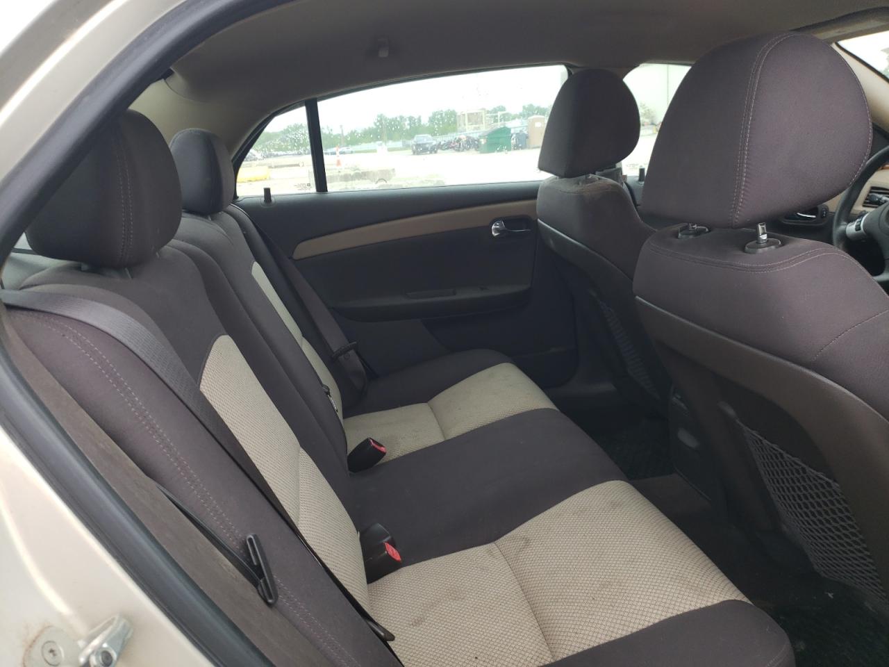 1G1ZC5EB8AF119914 2010 Chevrolet Malibu 1Lt