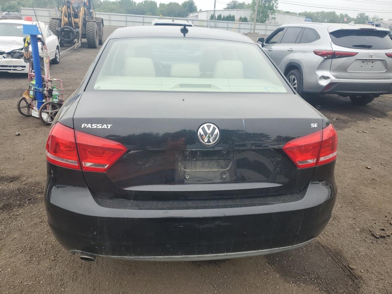 1VWBP7A34DC024678 2013 Volkswagen Passat Se