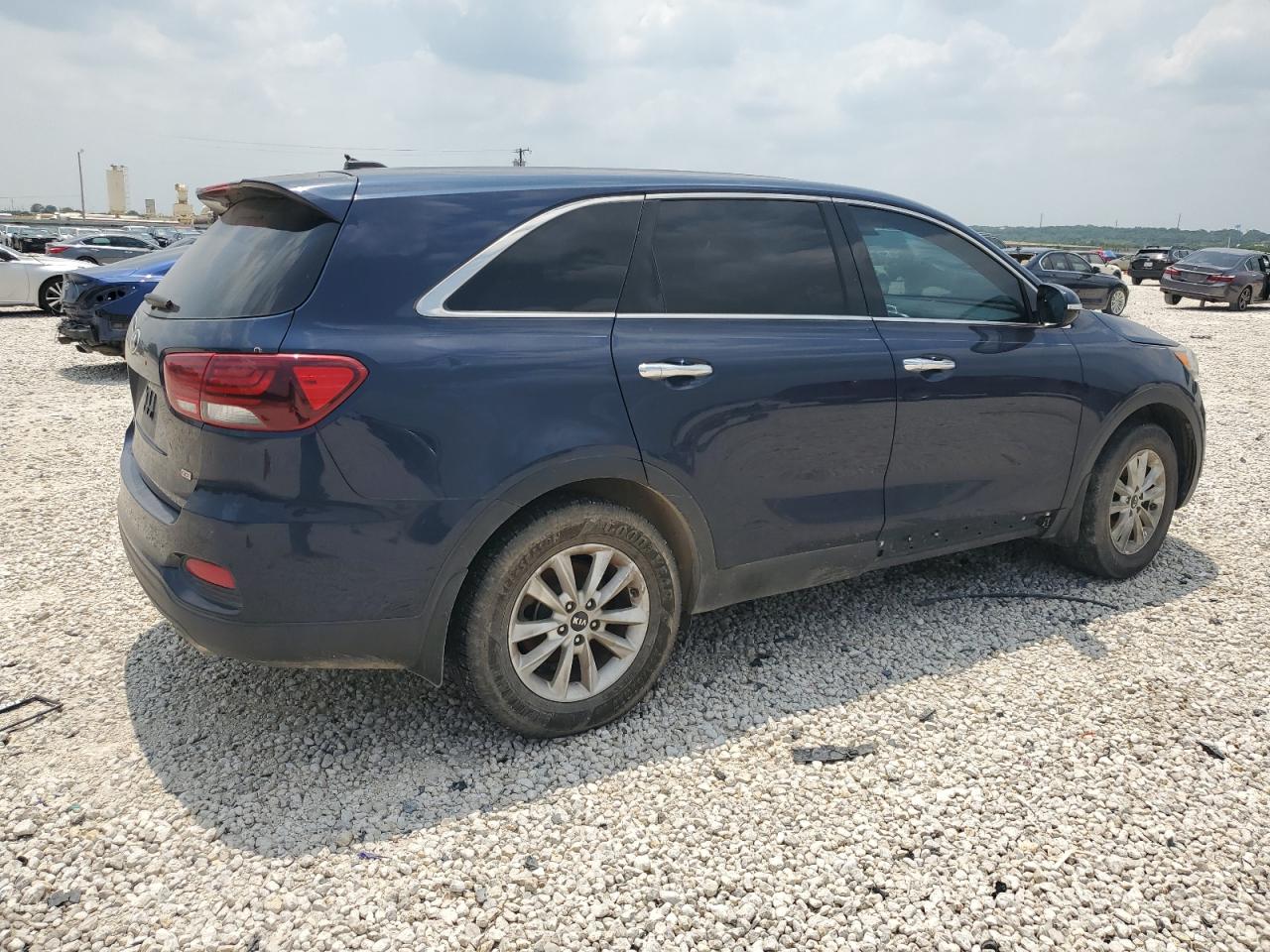 2019 Kia Sorento L vin: 5XYPG4A33KG522578