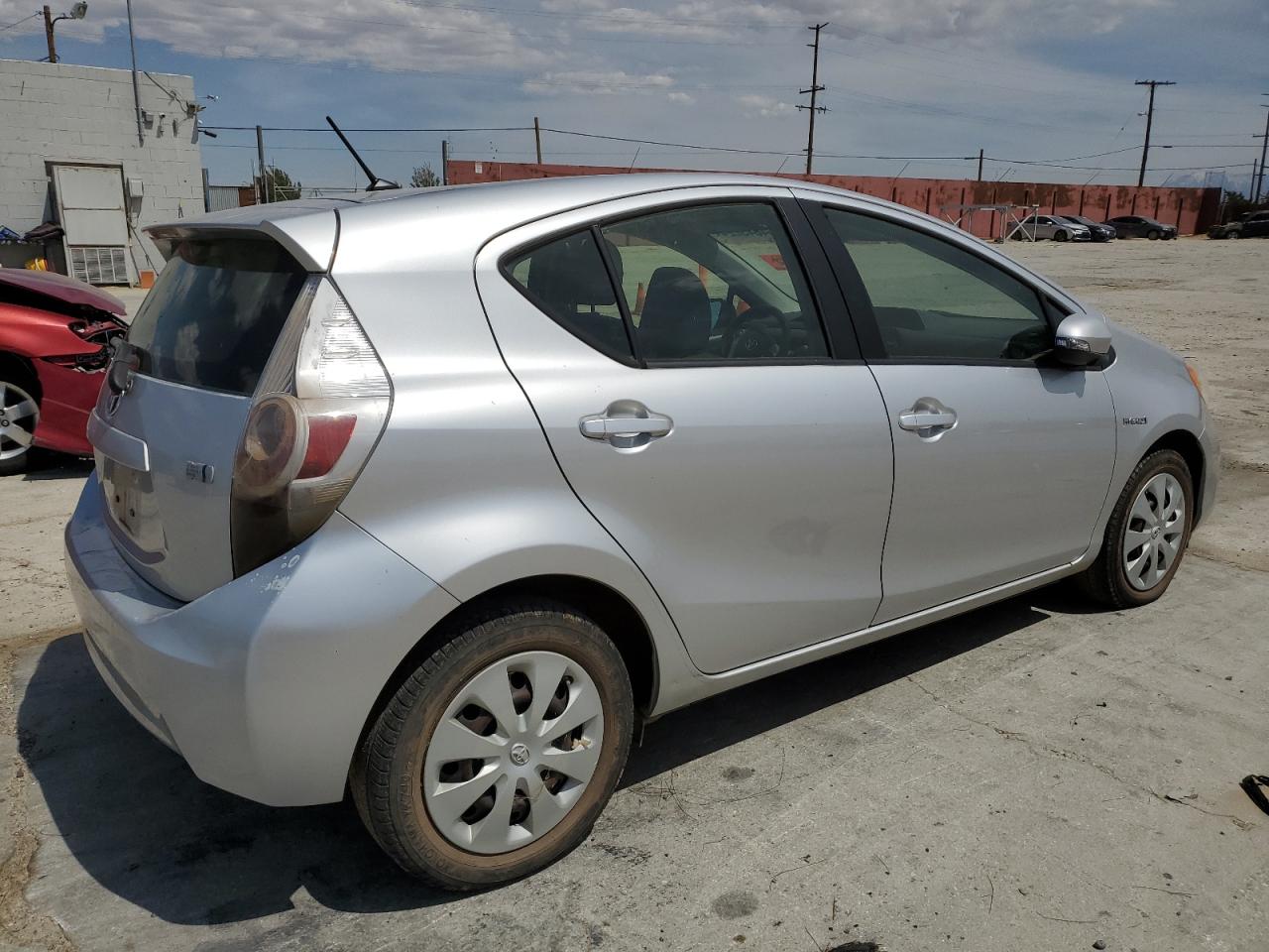 2013 Toyota Prius C vin: JTDKDTB3XD1539747