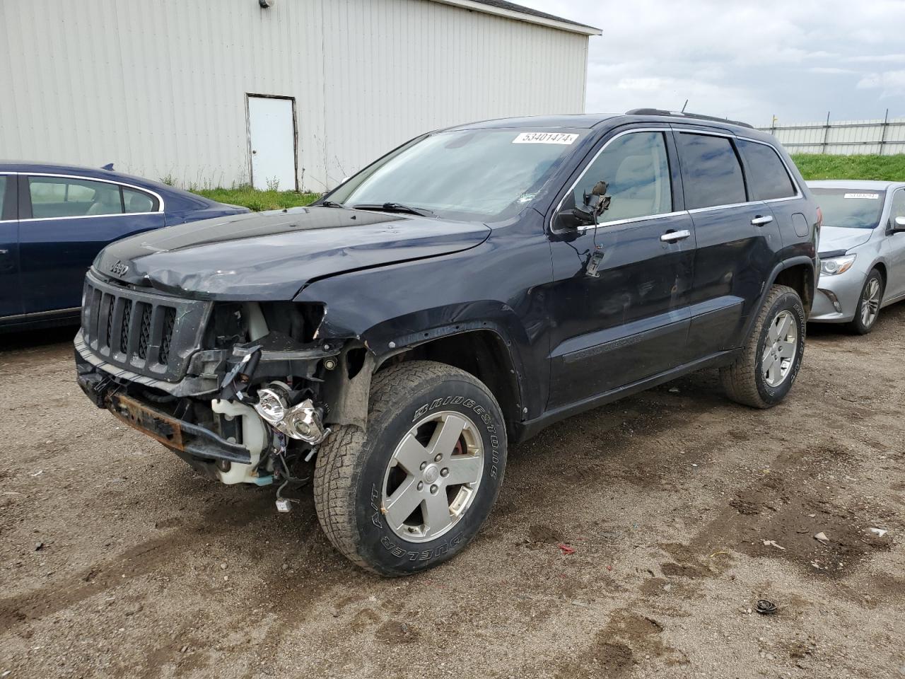 1J4RR6GT6BC607323 2011 Jeep Grand Cherokee Overland