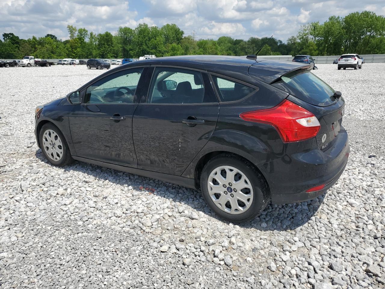 1FAHP3K26CL370439 2012 Ford Focus Se