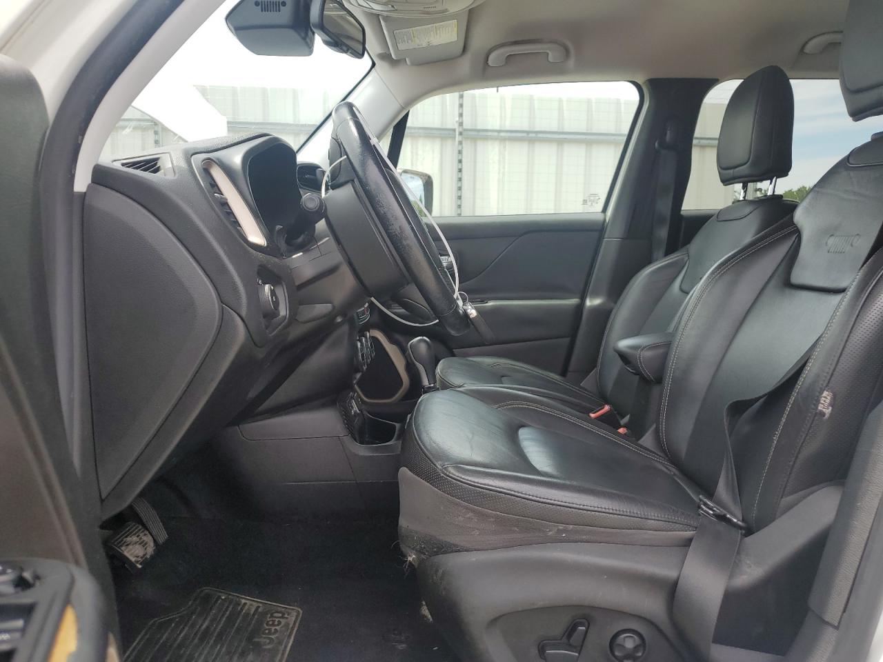 ZACCJADT6FPB47964 2015 Jeep Renegade Limited