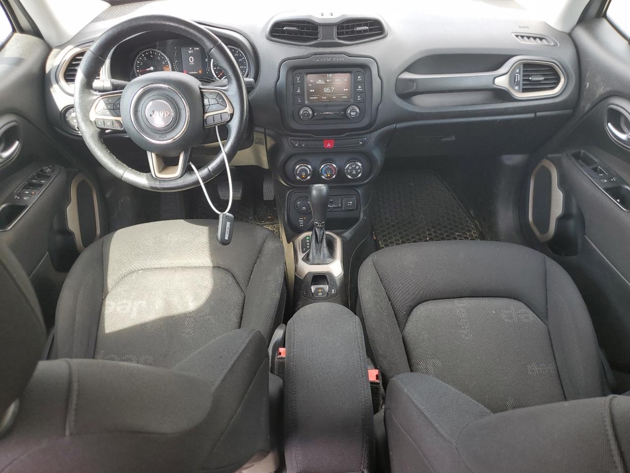 ZACCJBBT8GPD45326 2016 Jeep Renegade Latitude