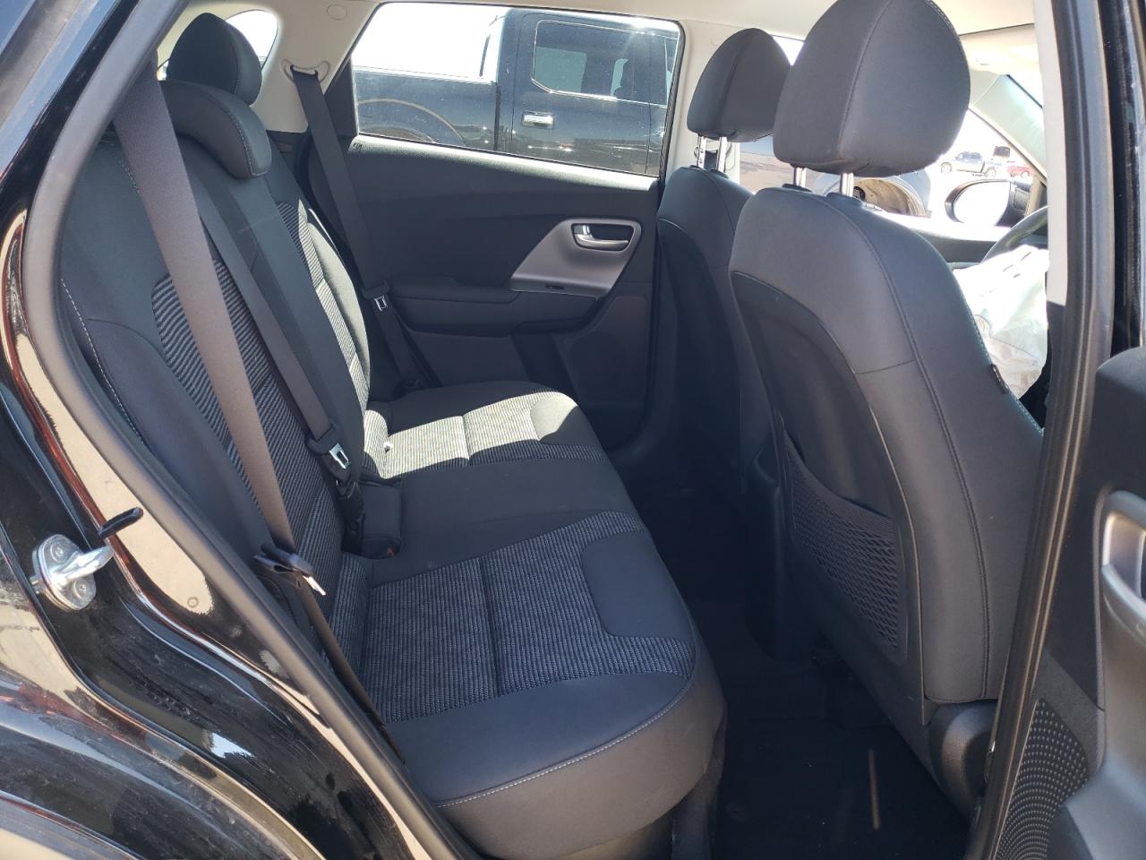 KNDCB3LC6N5531910 2022 Kia Niro Lx