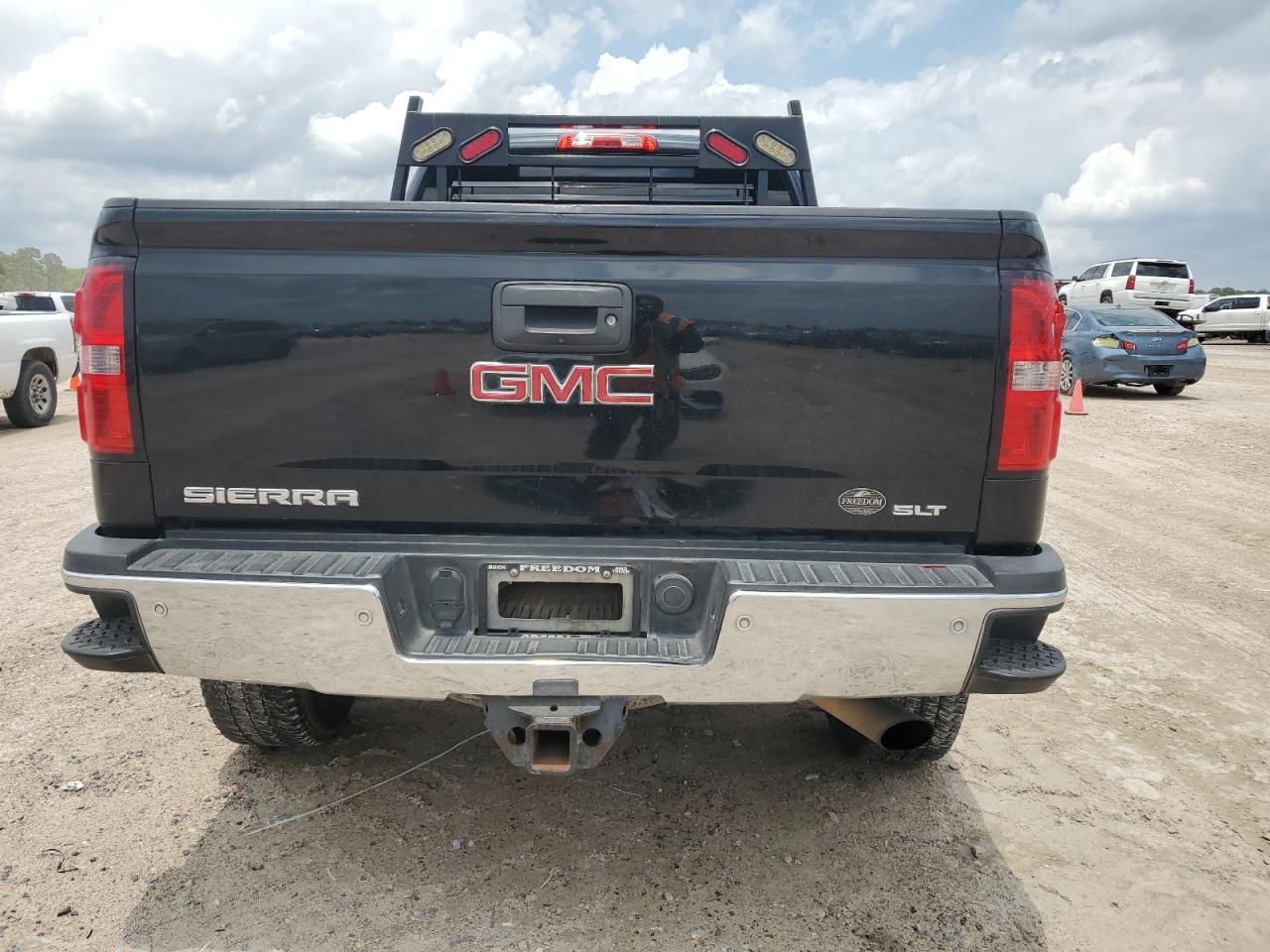 1GT12ZEG7FF663418 2015 GMC Sierra K2500 Slt