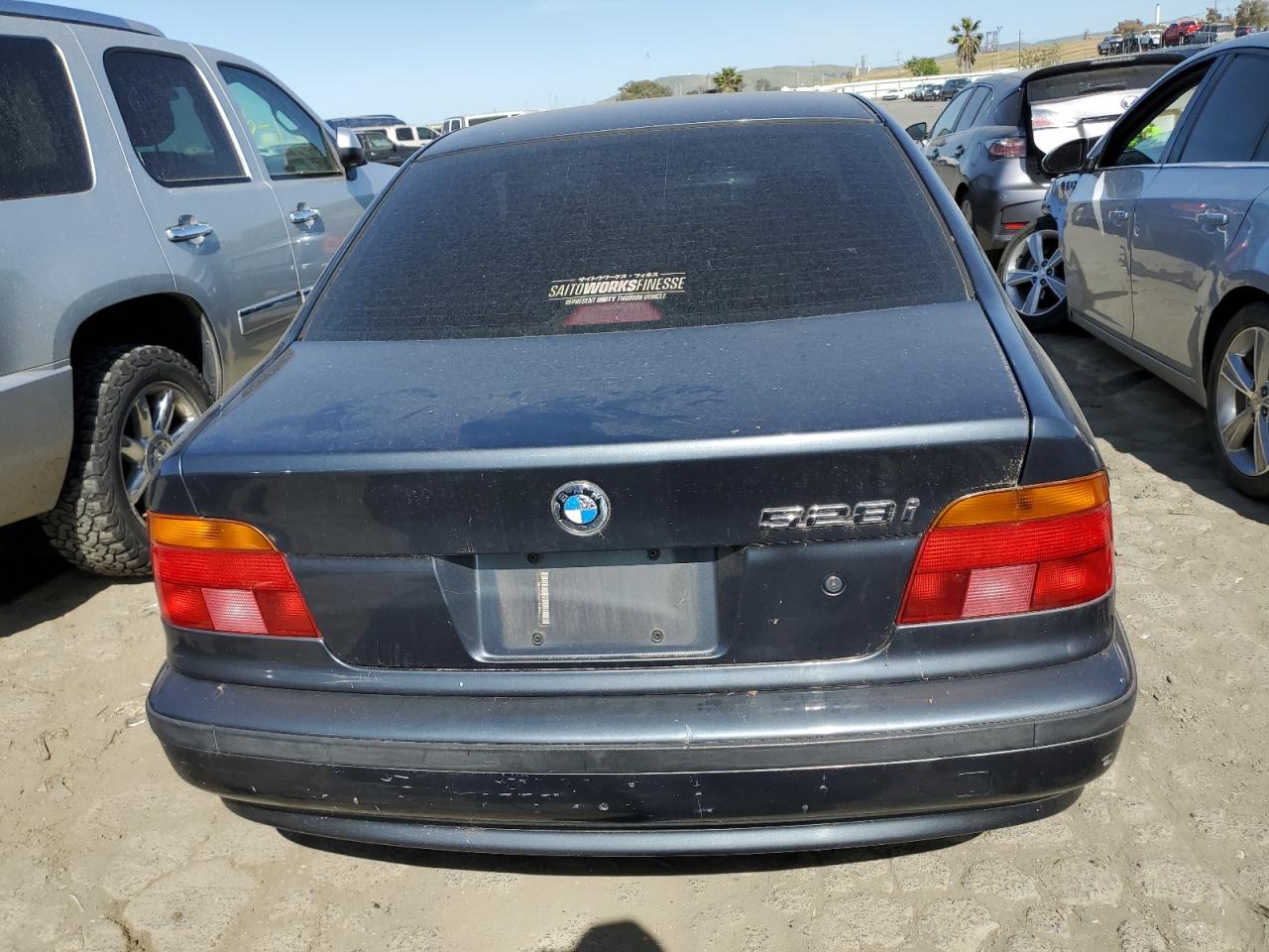 WBADM5344YBY18927 2000 BMW 528 I