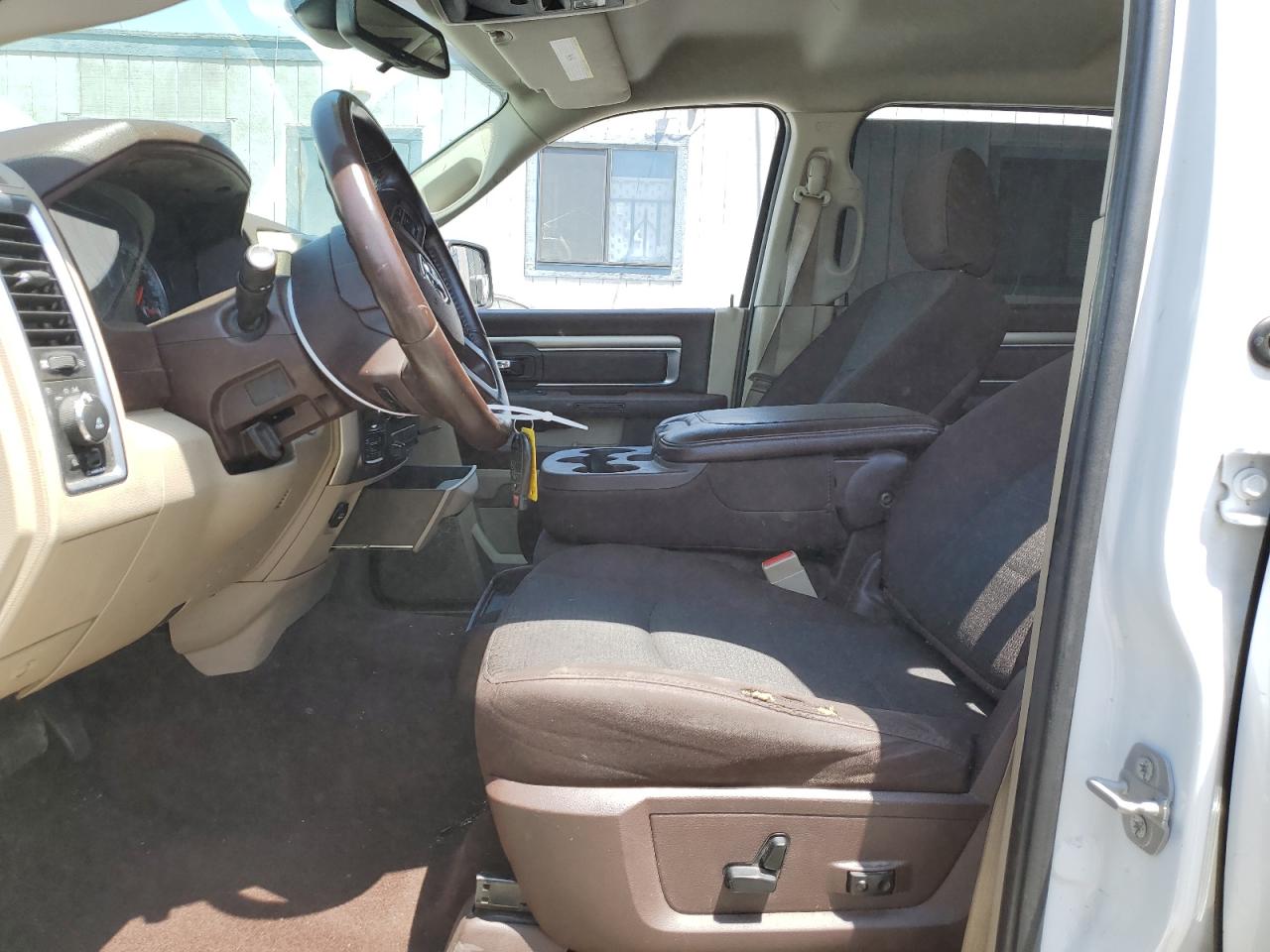 1C6RR7LM7FS748589 2015 Ram 1500 Slt