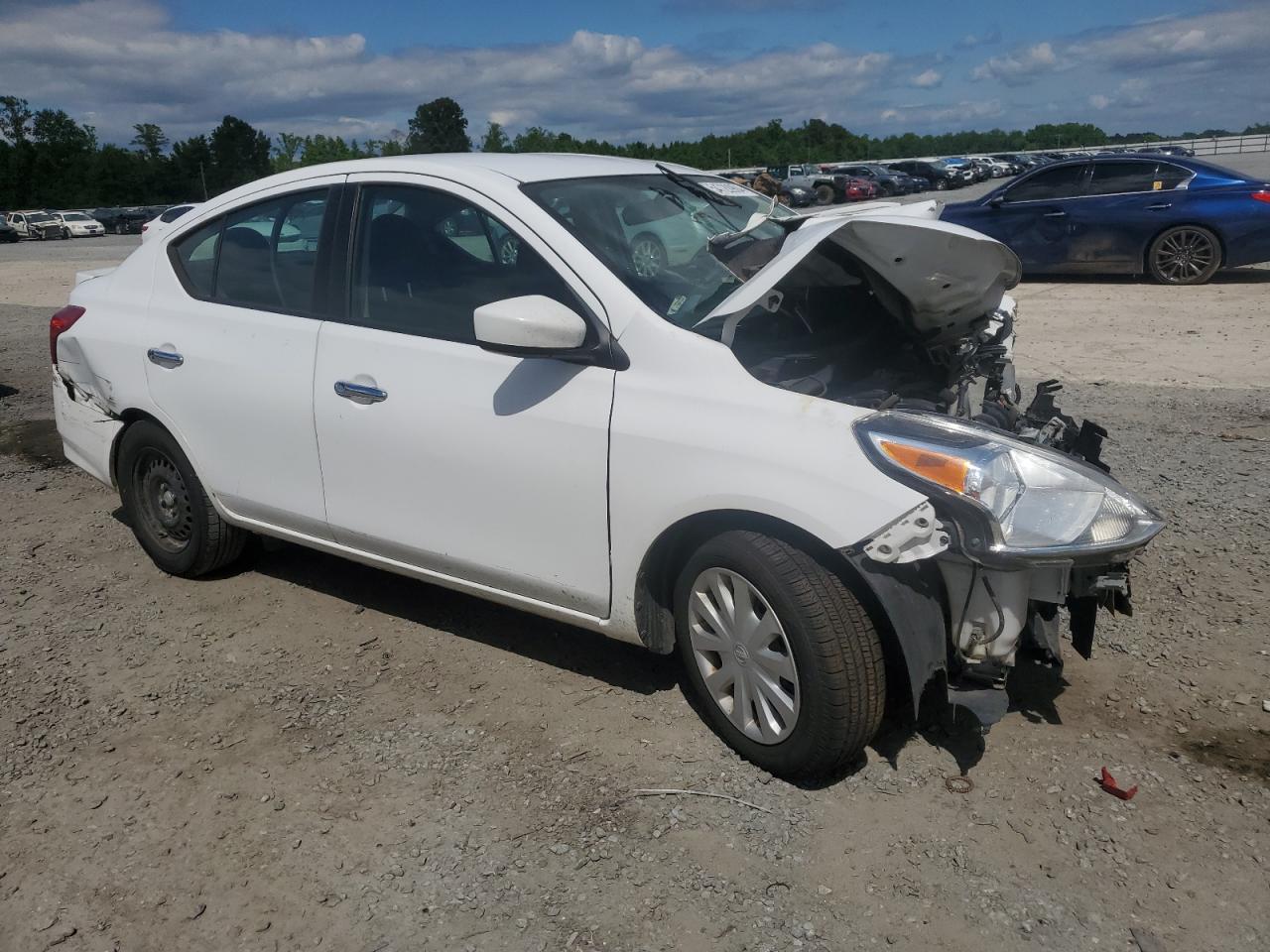 2015 Nissan Versa S vin: 3N1CN7AP2FL826348