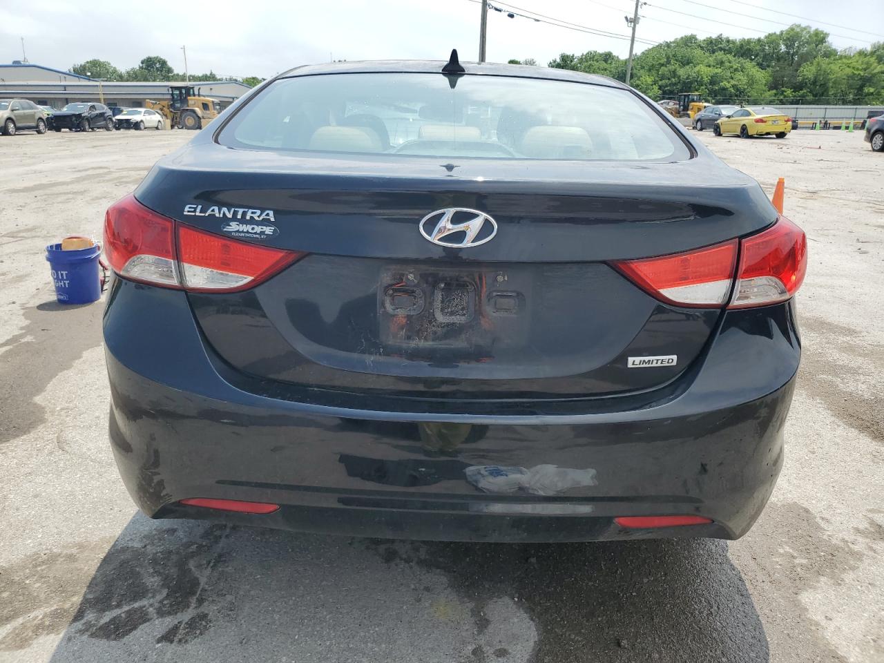 KMHDH4AE9DU795913 2013 Hyundai Elantra Gls