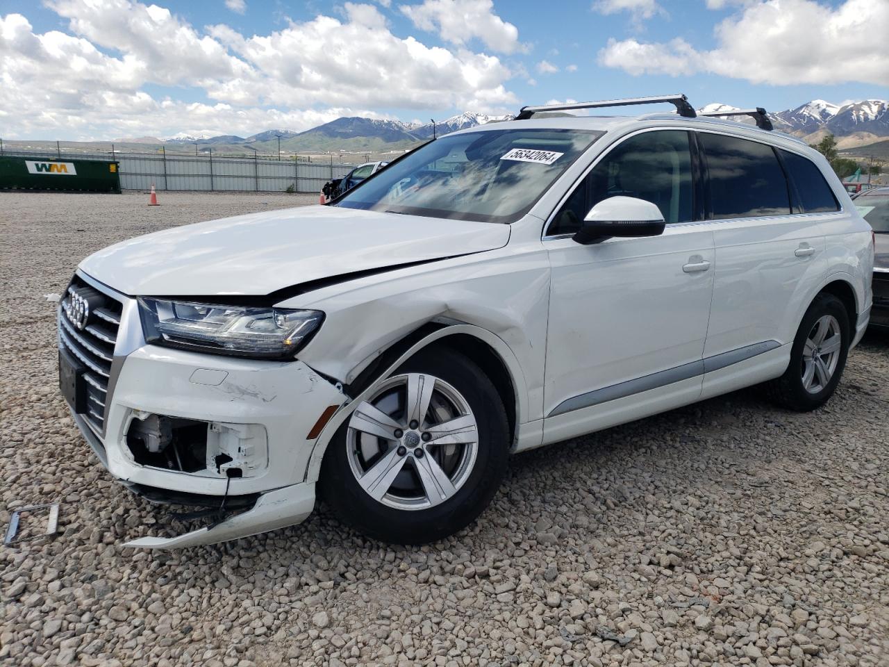 WA1LHAF7XKD025283 2019 Audi Q7 Premium Plus