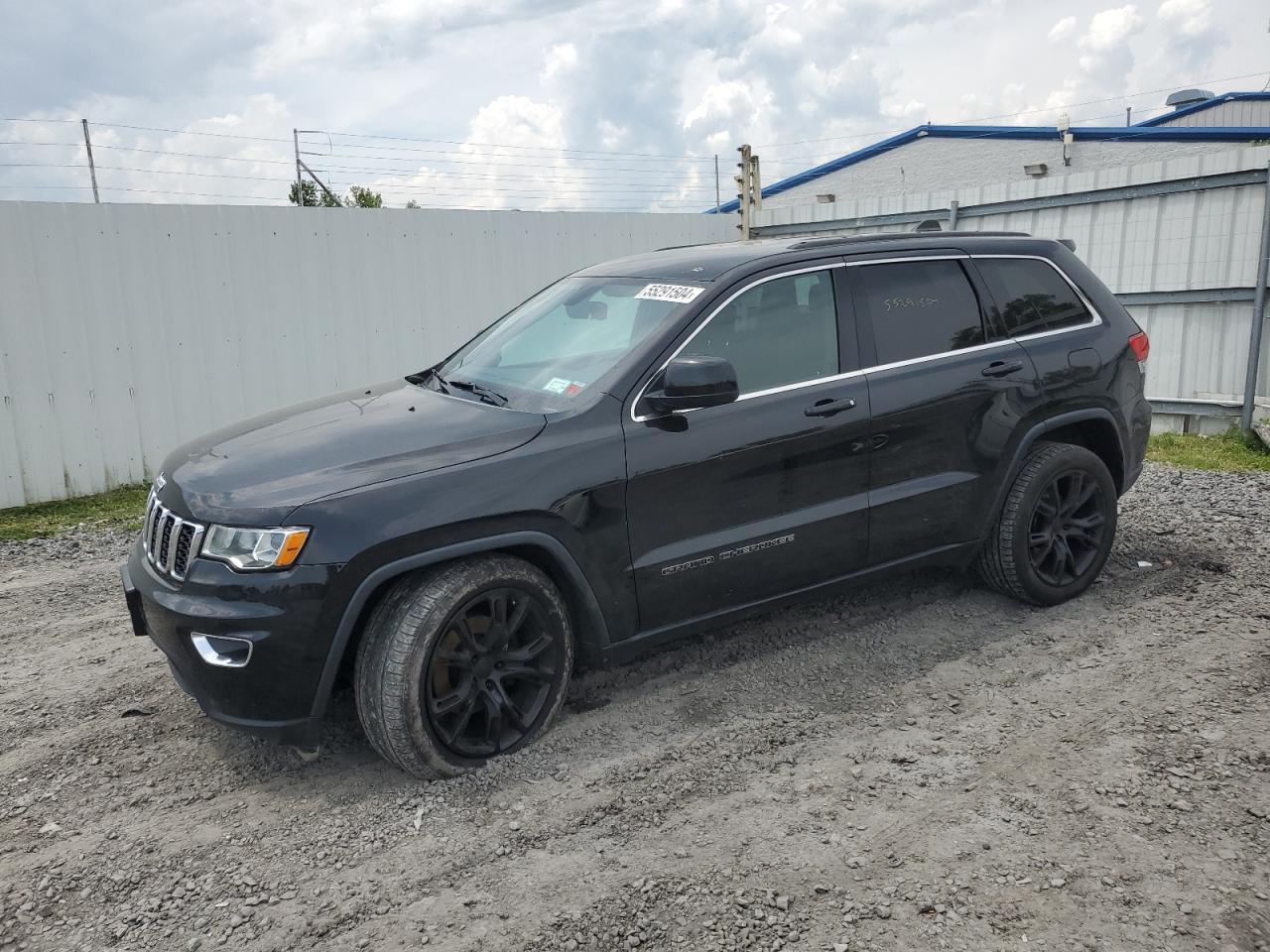 1C4RJFAGXHC842910 2017 Jeep Grand Cherokee Laredo